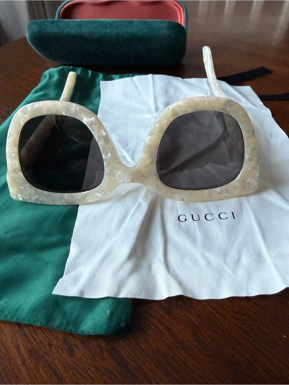 Gucci Ivory Marbled Oversized Sunglasses with Gold Logo and Black Star Accents